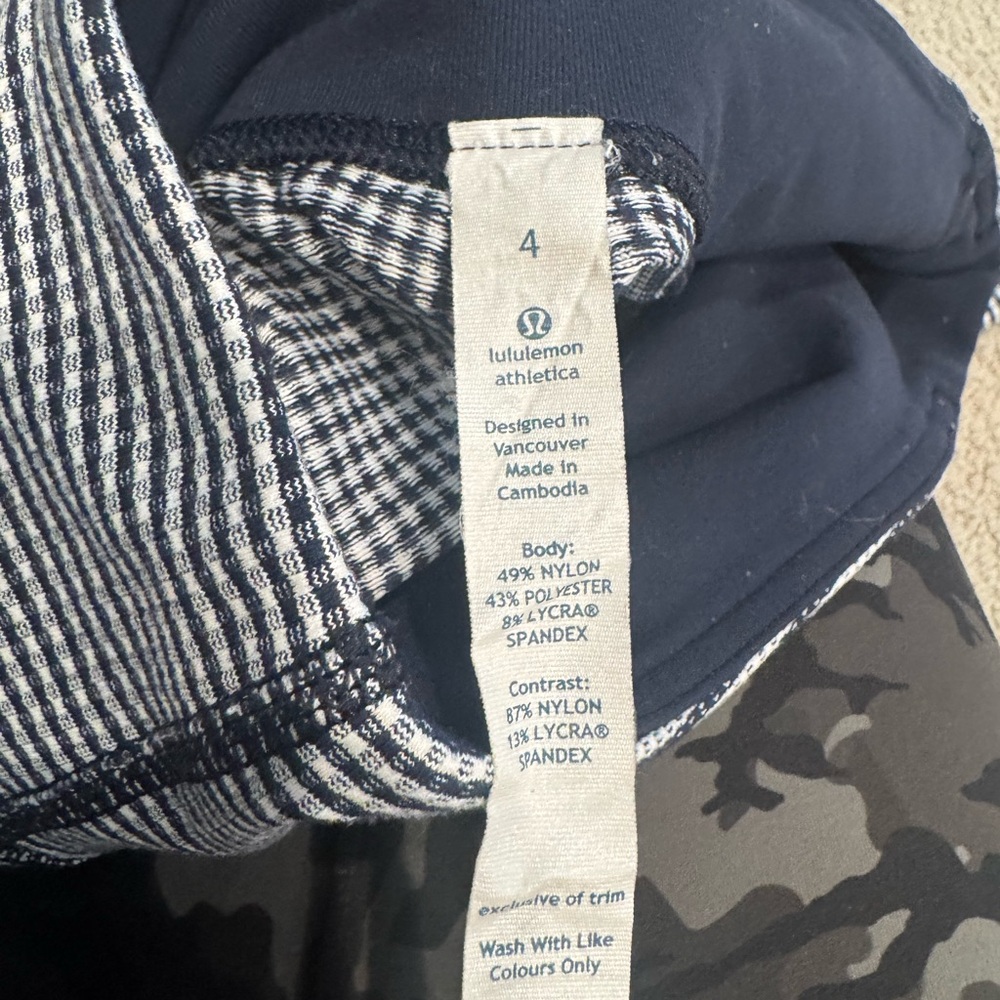 Lululemon Gingham Wunder Under Crop II - Picture 2 of 4